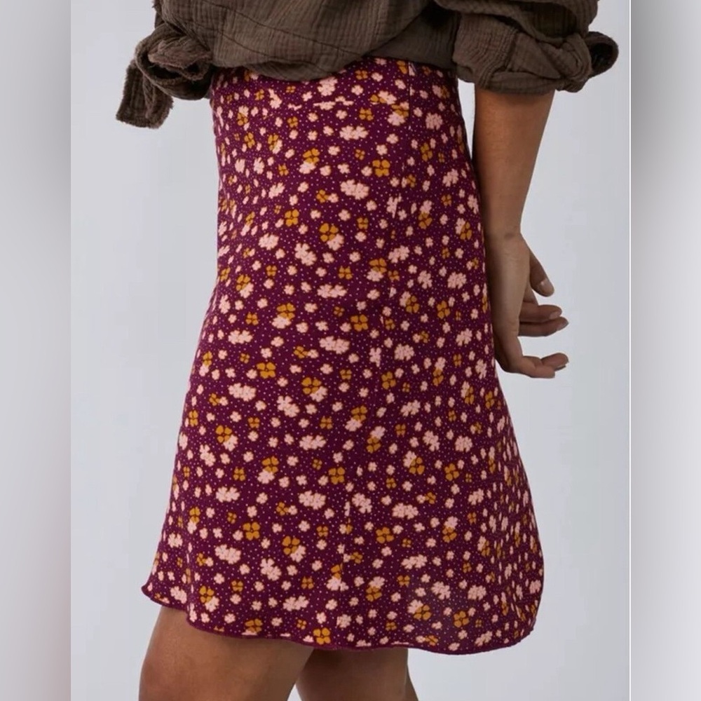 Free People Women’s IRL Mini Skirt Floral Print, Women’s Size 10 Burgundy